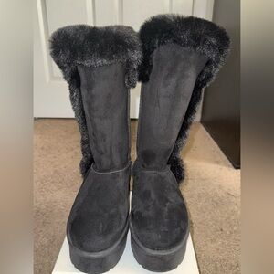 Like New (Worn once) - Women's Platform Knee High Faux Fur-Lined Boots